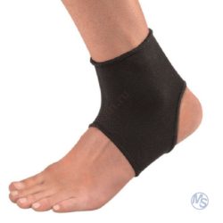 Фиксатор голеностопа MUELLER 964 ANKLE SUPPORT NEOPRENE BLK